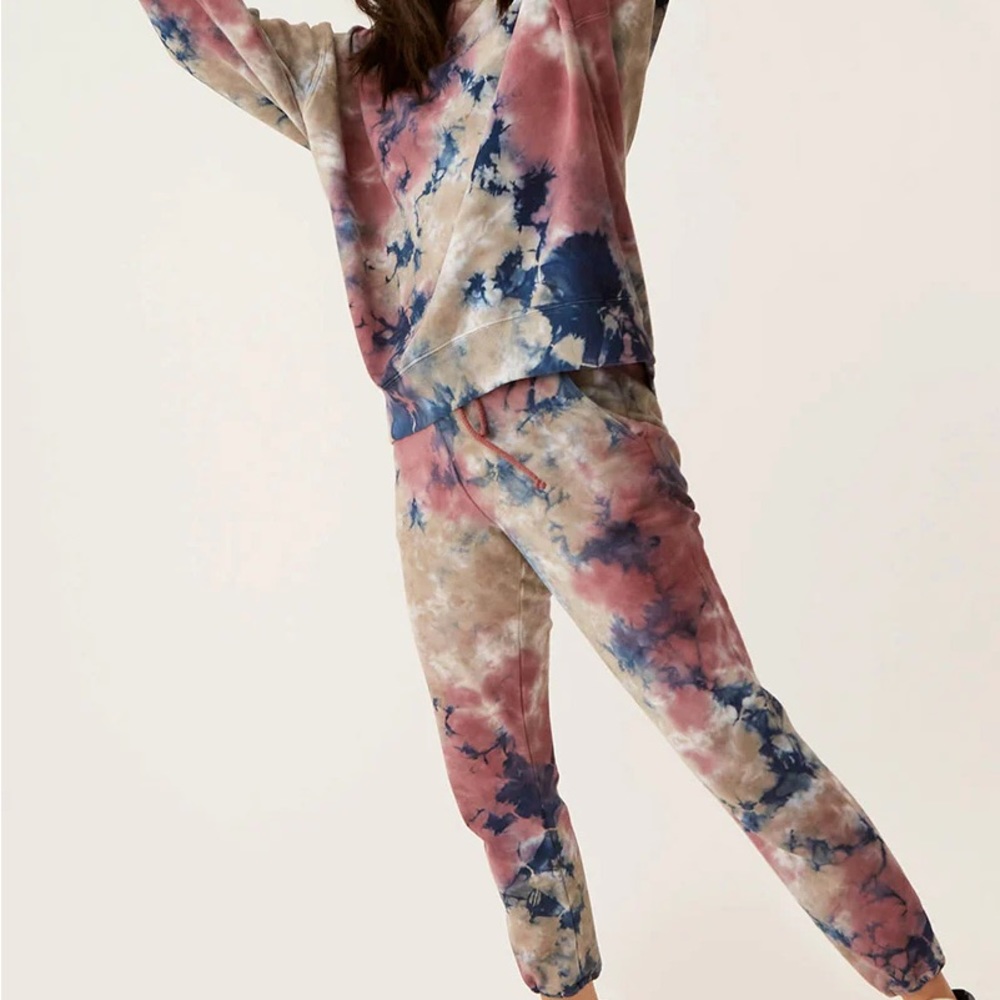 DAYDREAMER tie dye sweat set size small